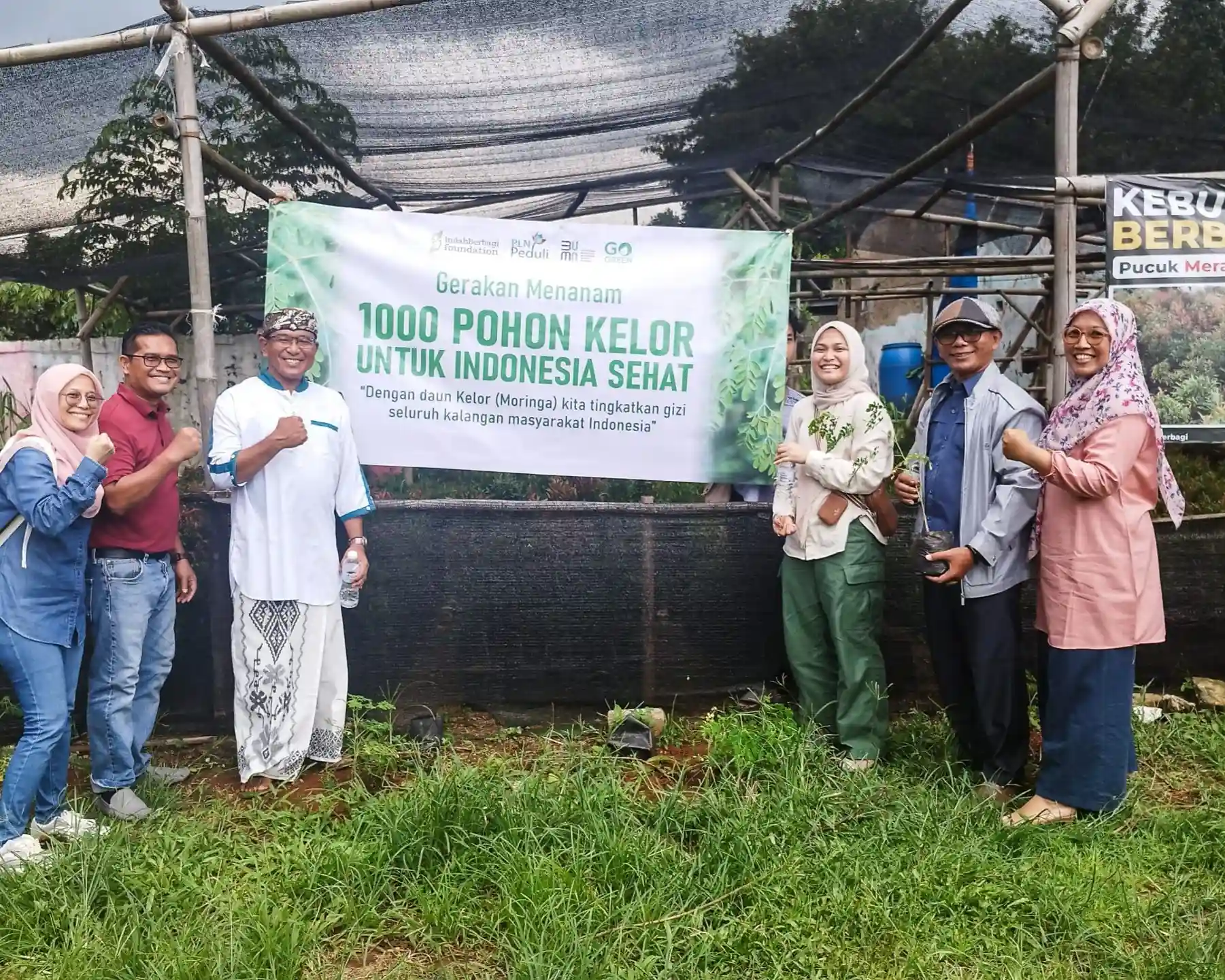 Penanaman 1000 Pohon kelor oleh Kebun Berbagi